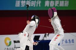 冰岛选手在击剑比赛中一路夺冠